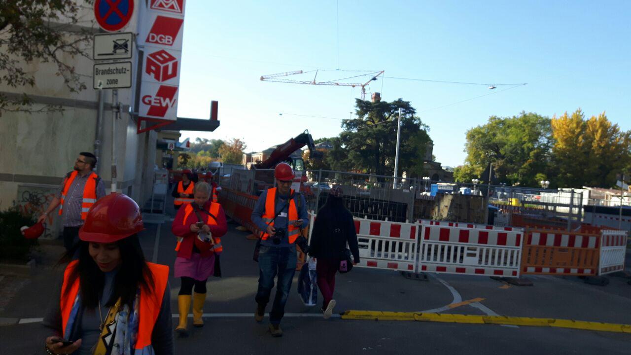 Karlsruhe oben und unten - Nun aber aufpassen